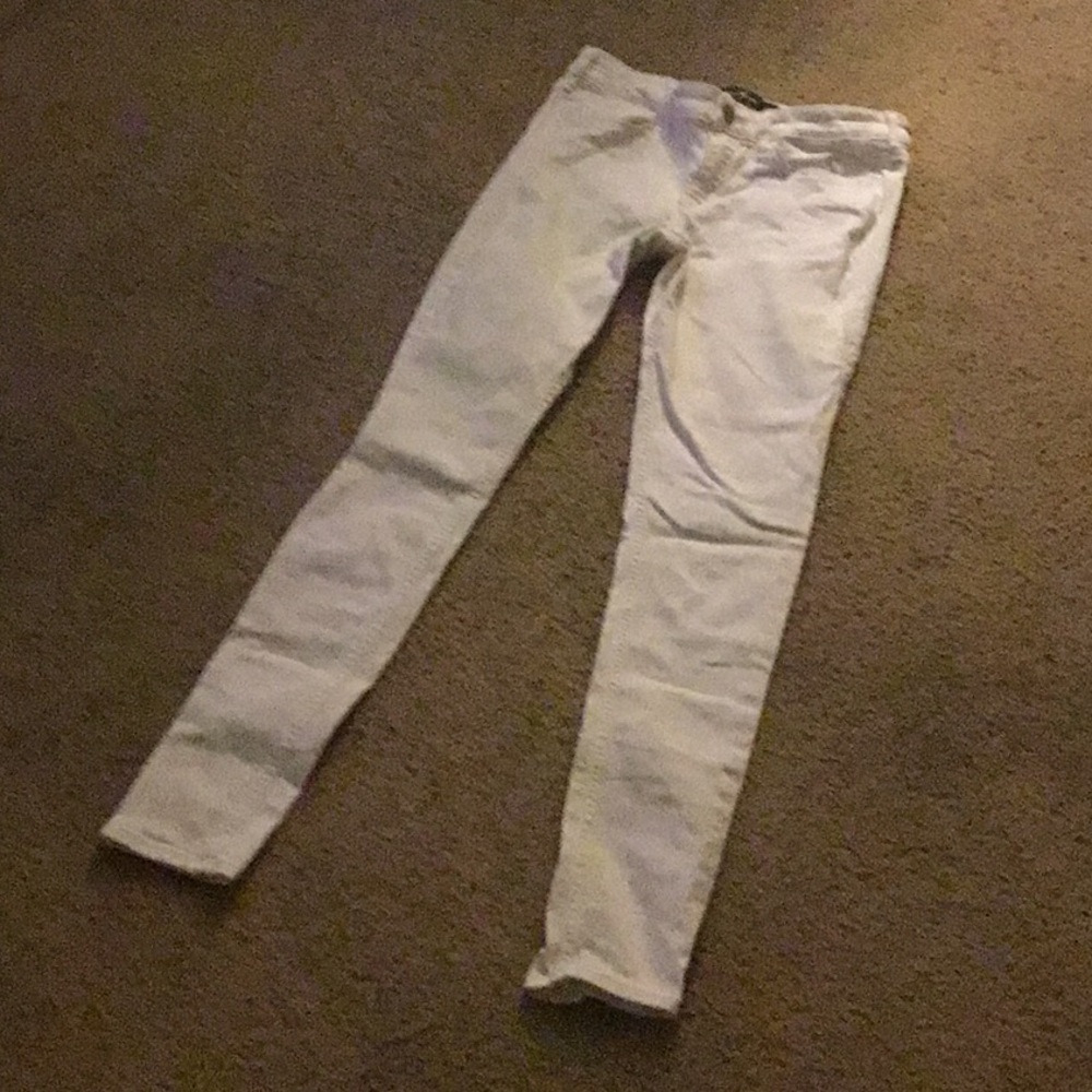 White Classic Stretch Jeans
